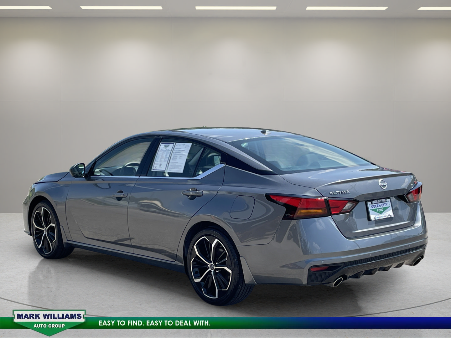 Used 2025 Nissan Altima 2.5 SR FWD image 7