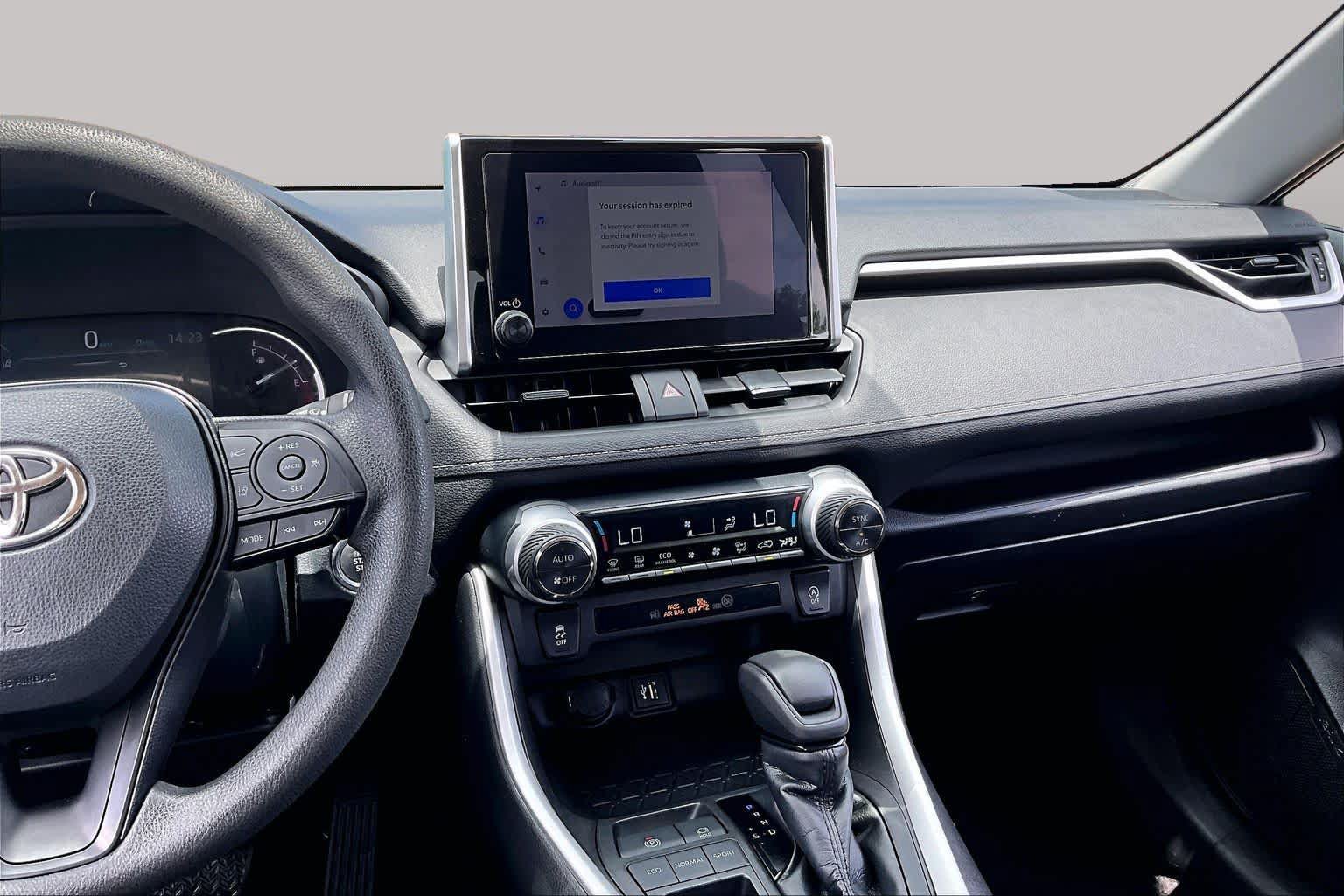 Used 2023 Toyota RAV4 XLE FWD image 7