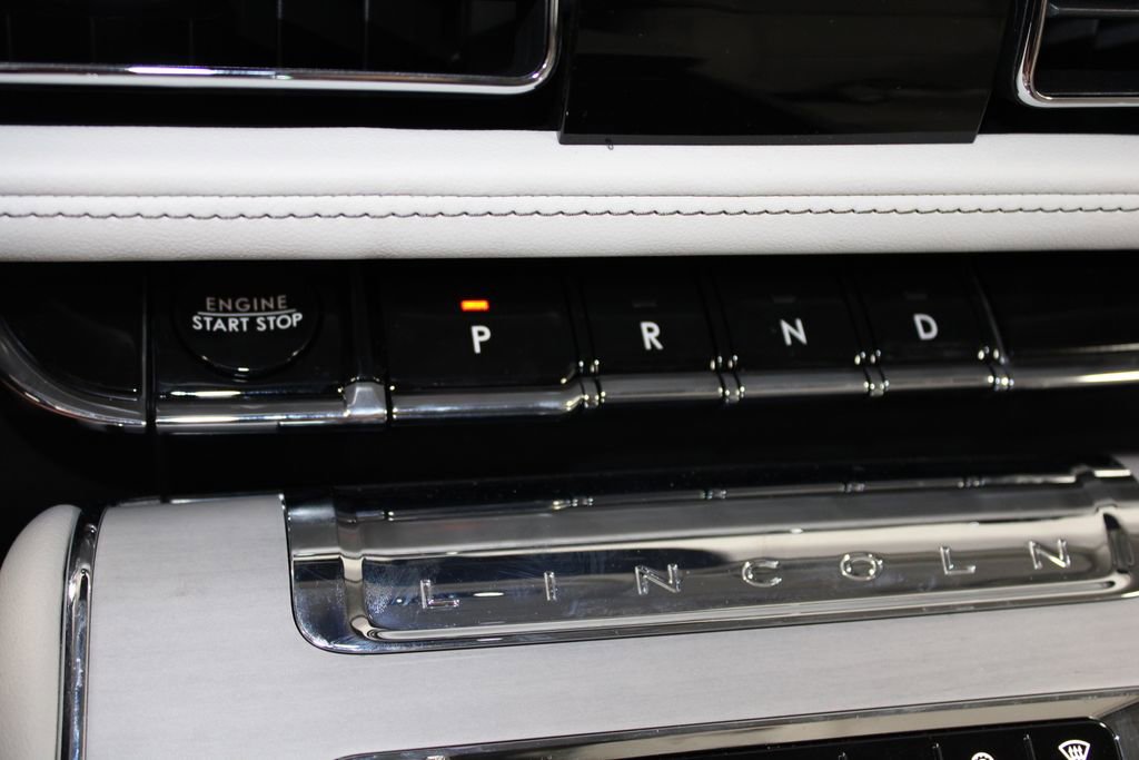 New 2025 Lincoln Aviator Reserve w/ Luxury Package image 42