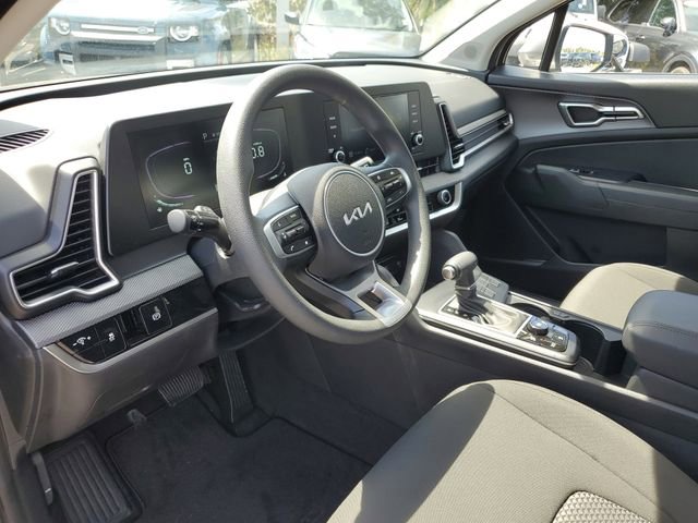 Certified 2025 Kia Sportage LX image 13