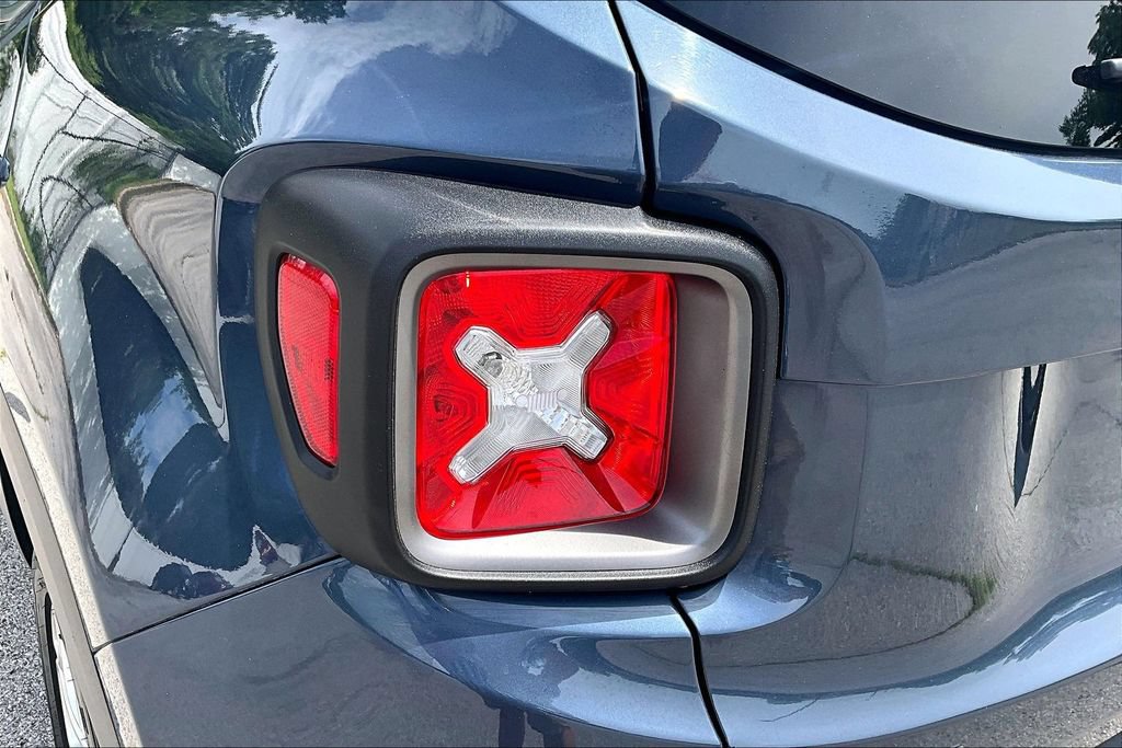 Used 2023 Jeep Renegade Limited w/ Sun/Sound Group AWD/4WD image 32