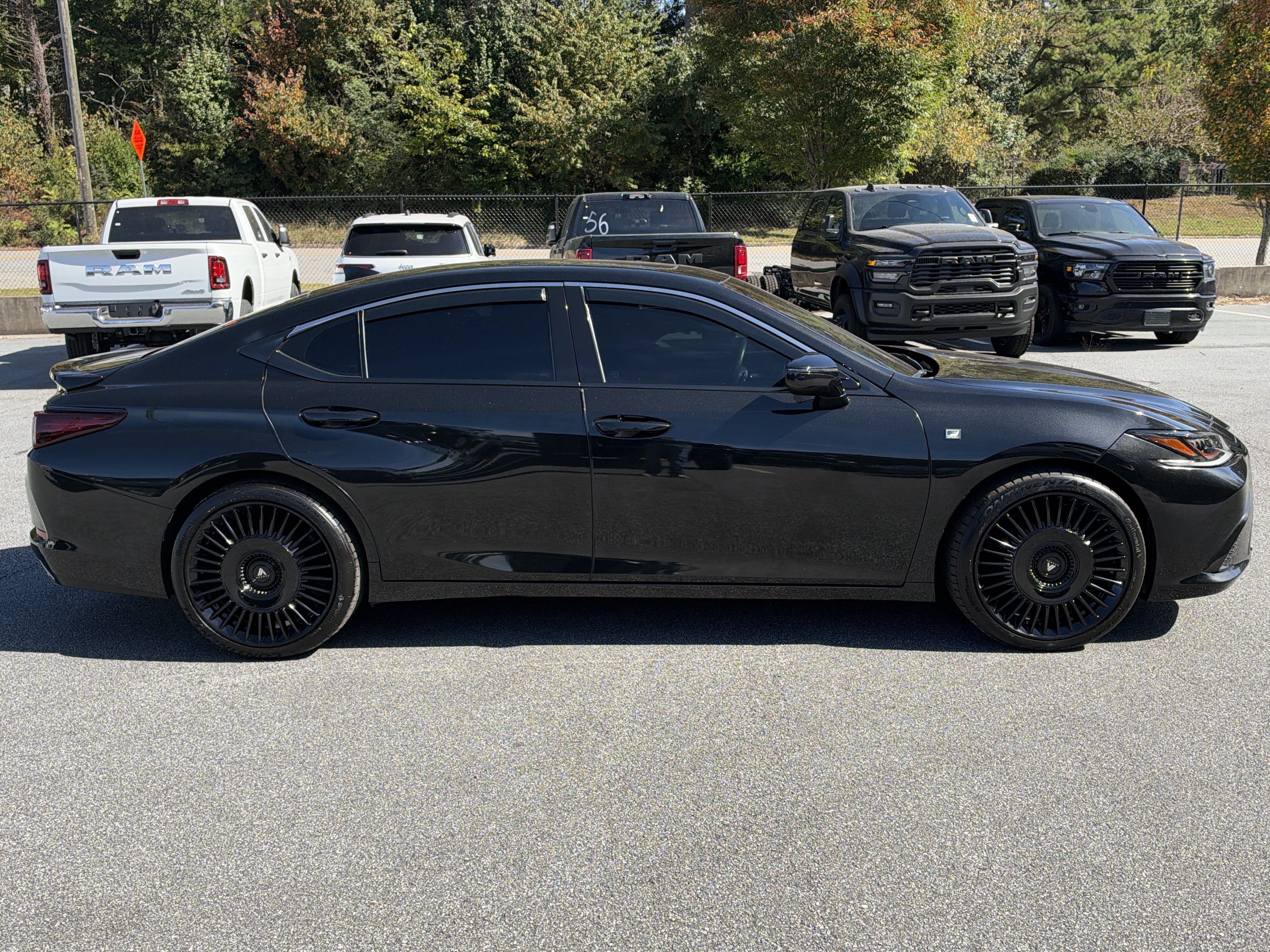 Used 2020 Lexus ES 350 F Sport w/ Accessory Package FWD image 9