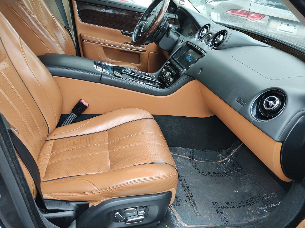 Used 2015 Jaguar XJ L Portfolio image 49