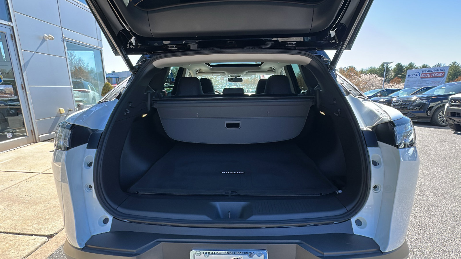 Certified 2025 Nissan Murano SL w/ Cargo Package image 6