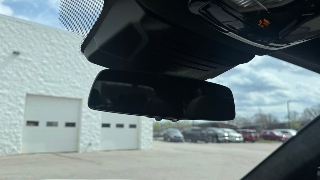 Used 2024 BMW X7 xDrive40i w/ M Sport Package image 28