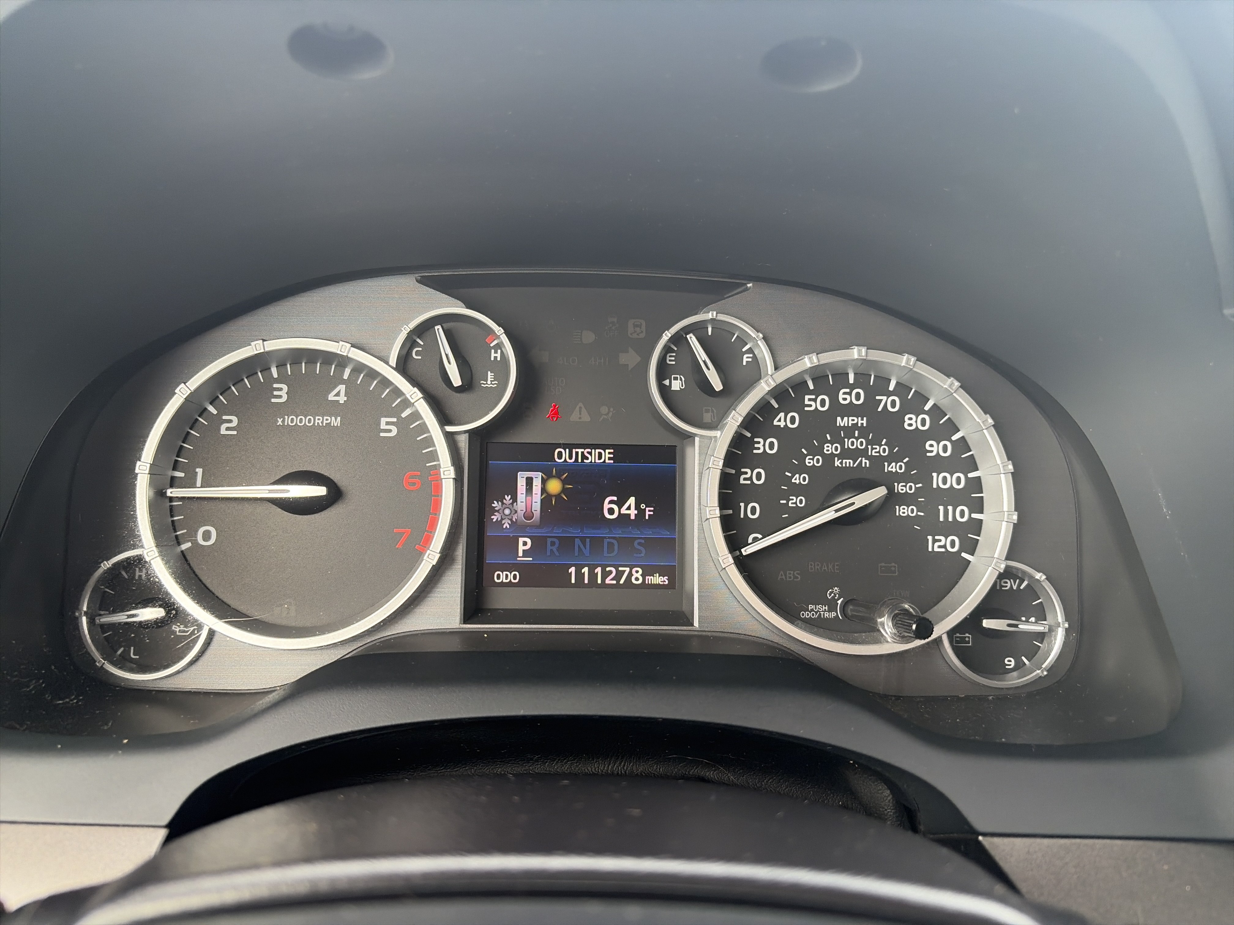 Used 2014 Toyota Tundra SR5 w/ SR5 Upgrade Package AWD/4WD image 23
