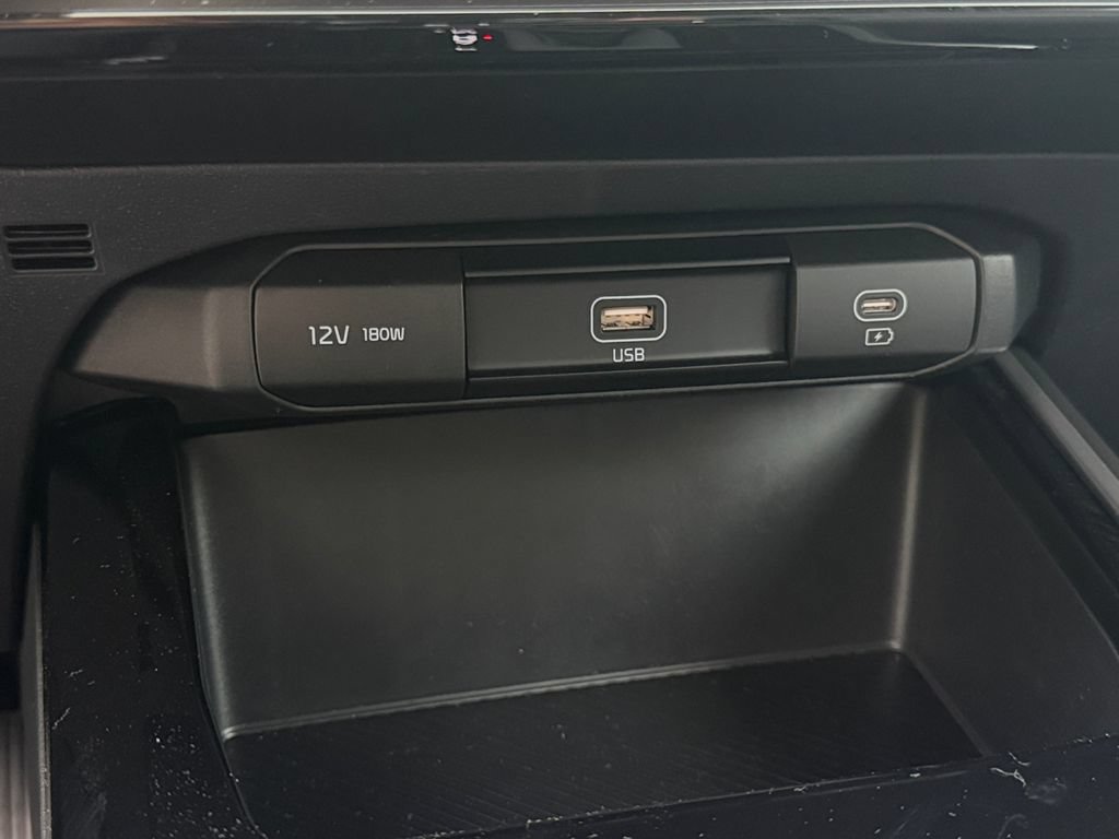 New 2026 Kia Niro LX FWD image 21