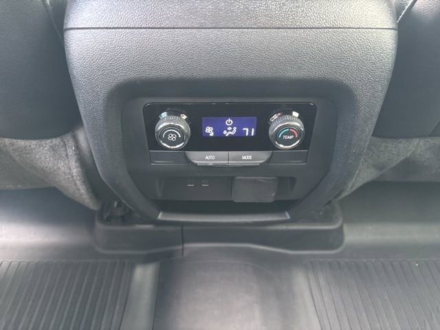 Used 2024 Chevrolet Traverse Z71 w/ Enhanced Driving Package image 19