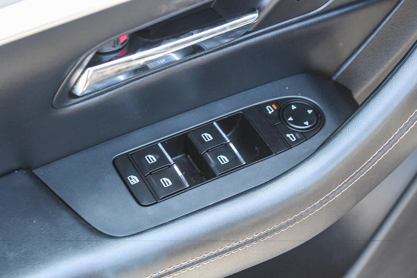 Used 2024 MAZDA CX-90 Plug-In Hybrid w/ Premium Pkg AWD/4WD image 25