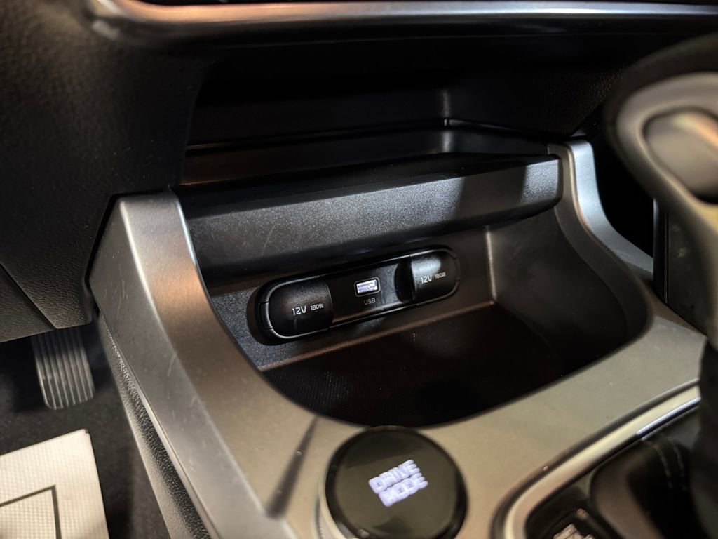 Certified 2025 Kia Seltos LX AWD/4WD image 30