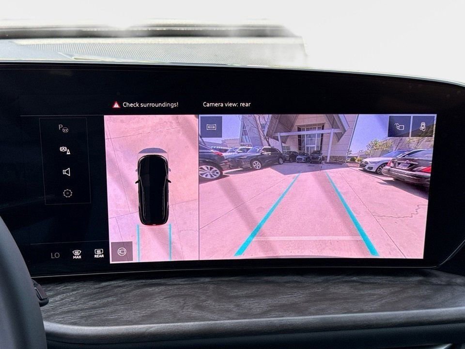 Certified 2025 Audi Q5 Premium w/ Convenience Package image 19