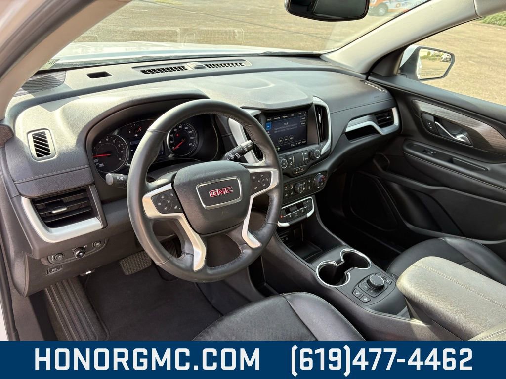 Used 2024 GMC Terrain SLT image 14
