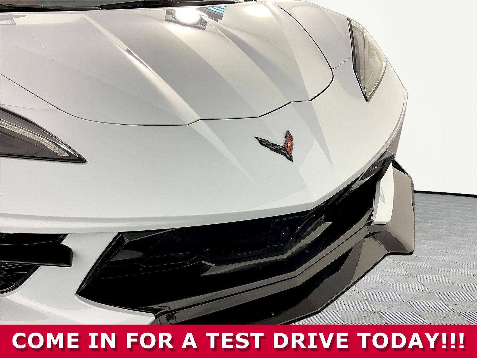 Used 2022 Chevrolet Corvette Stingray Coupe w/ Z51 Performance Package RWD image 25