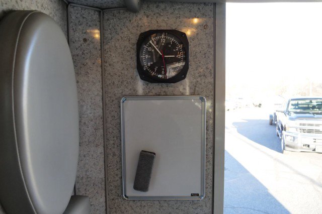 Used 2006 GMC Sierra 3500 SLE w/ Heavy-Duty Power Package image 46