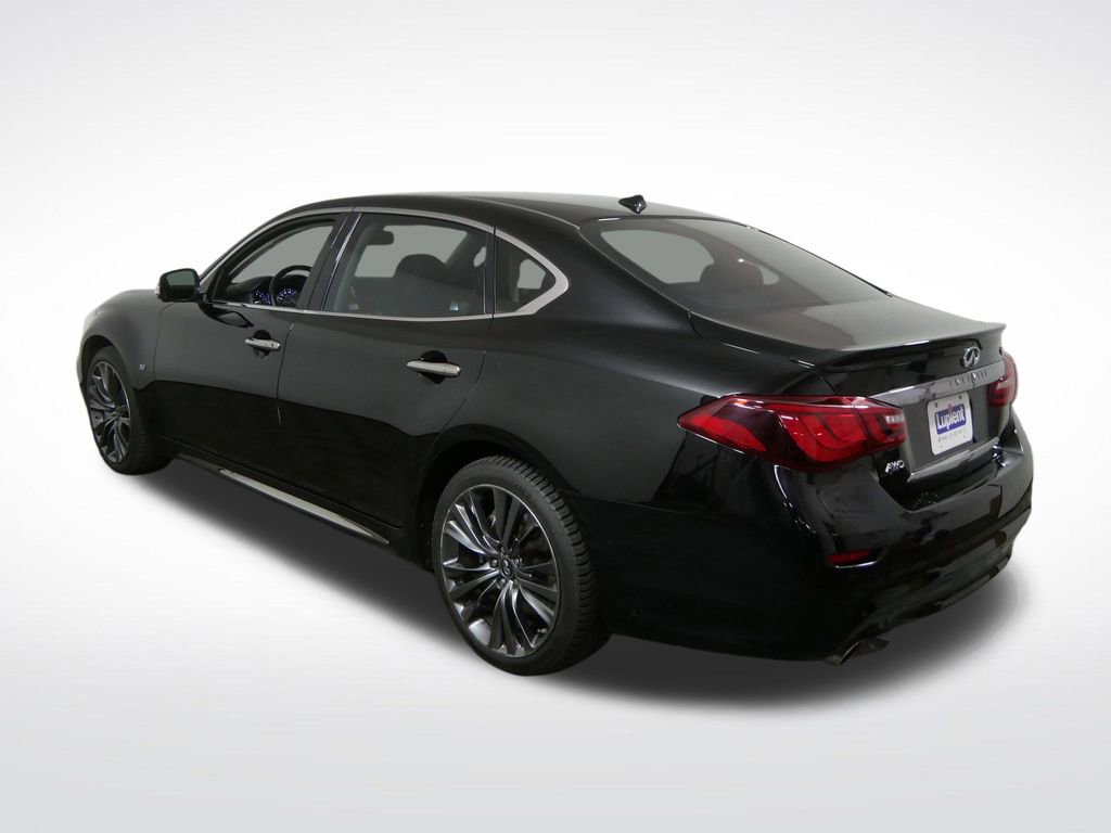 Used 2018 INFINITI Q70 L 3.7 AWD/4WD image 10