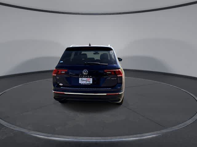 Used 2022 Volkswagen Tiguan SE w/ Panoramic Sunroof Package AWD/4WD image 7