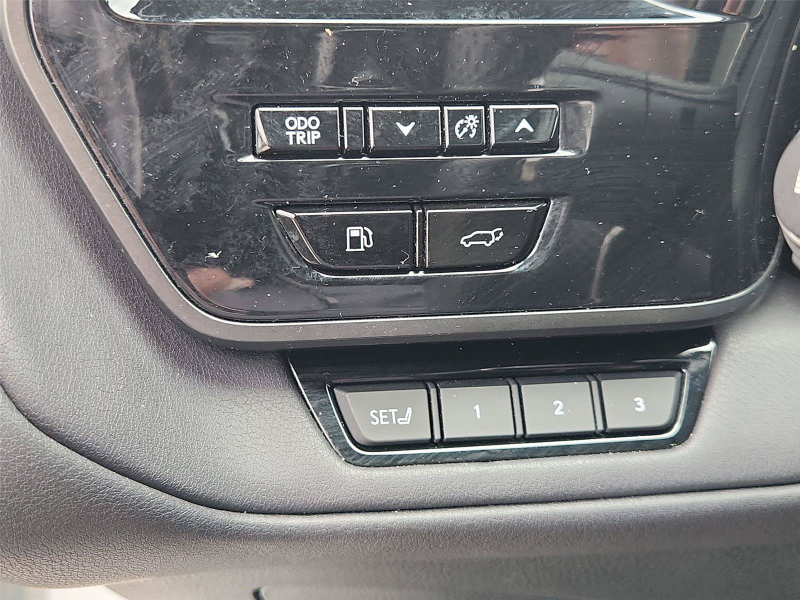 Used 2024 Lexus TX 500h AWD w/ Technology Package image 17