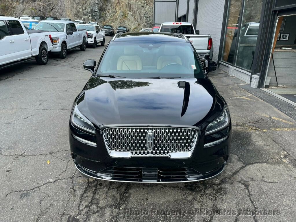 Used 2021 Lincoln Corsair Reserve w/ Equipment Group 201A image 10