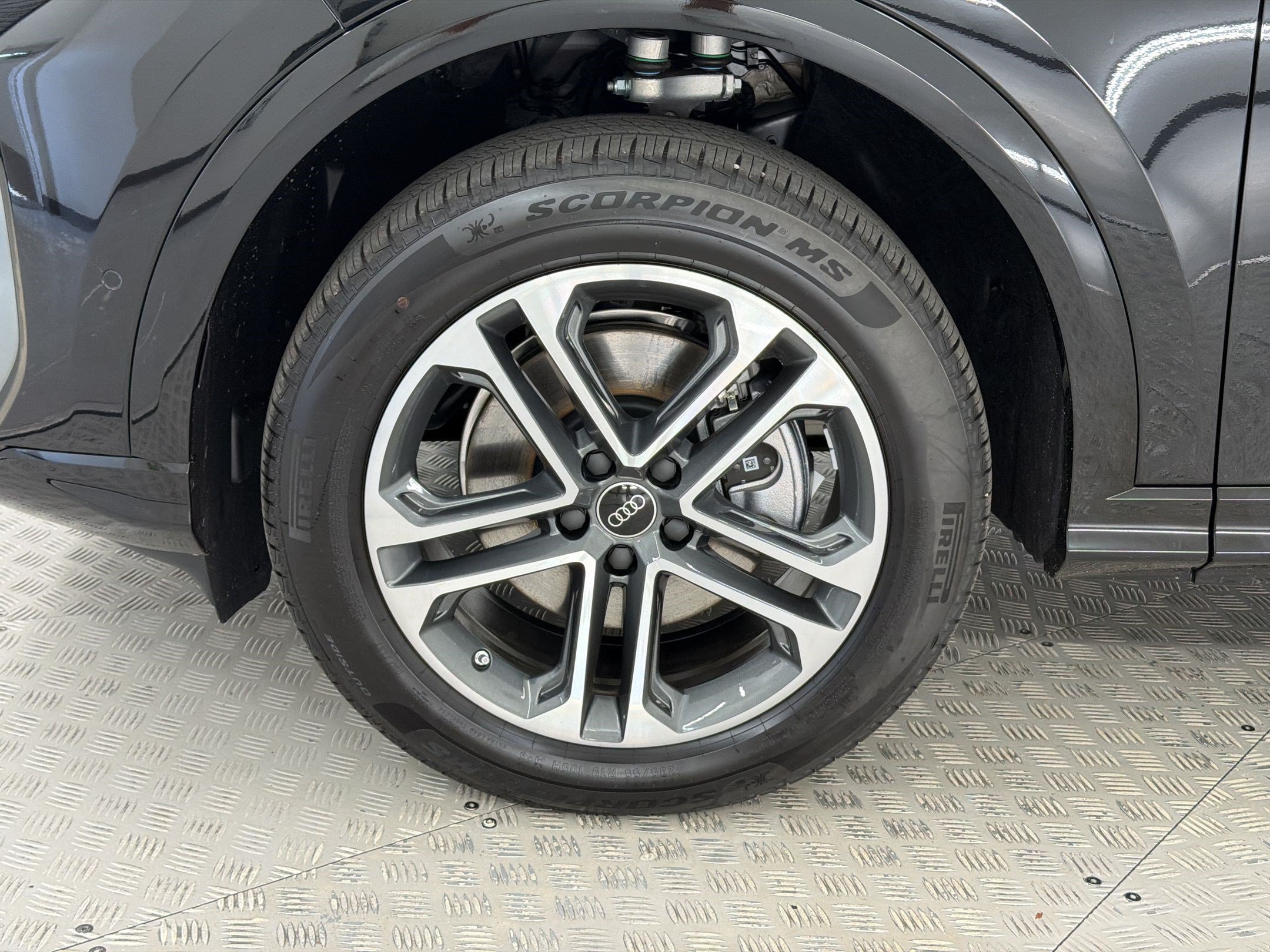 New 2026 Audi Q5 Premium Plus AWD/4WD image 13