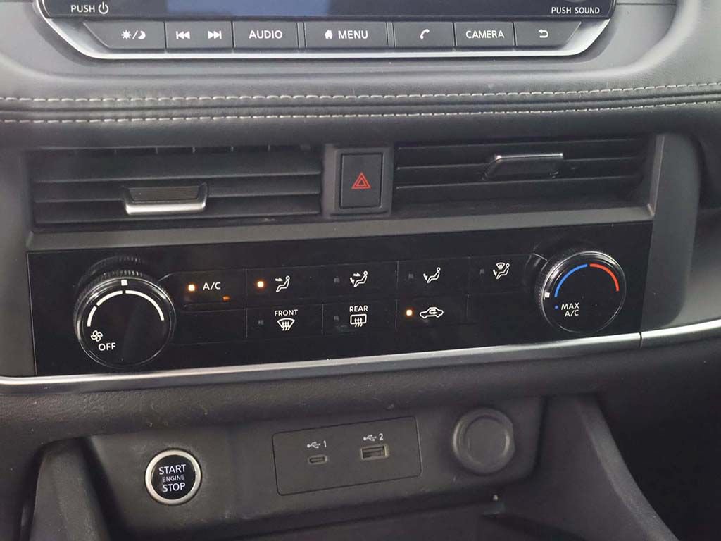 Used 2023 Nissan Rogue S AWD/4WD image 46