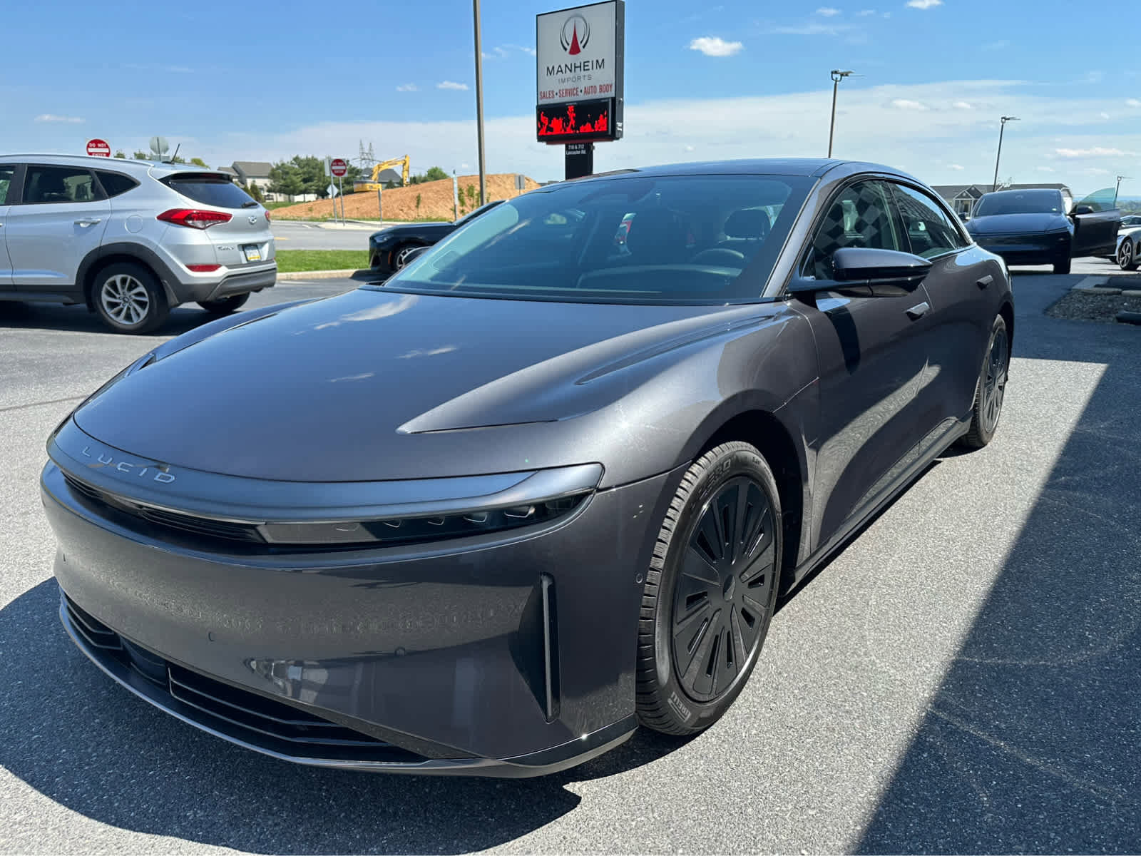 Used 2025 Lucid Air Grand Touring AWD/4WD image 4