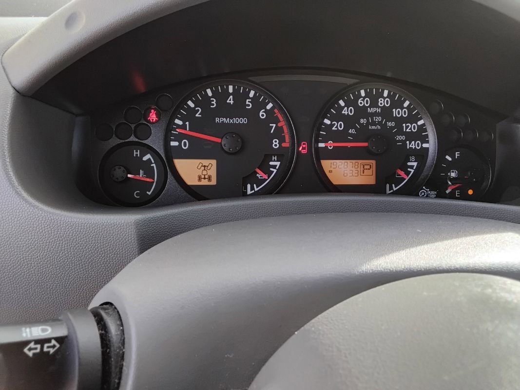 Used 2013 Nissan Frontier SV image 12