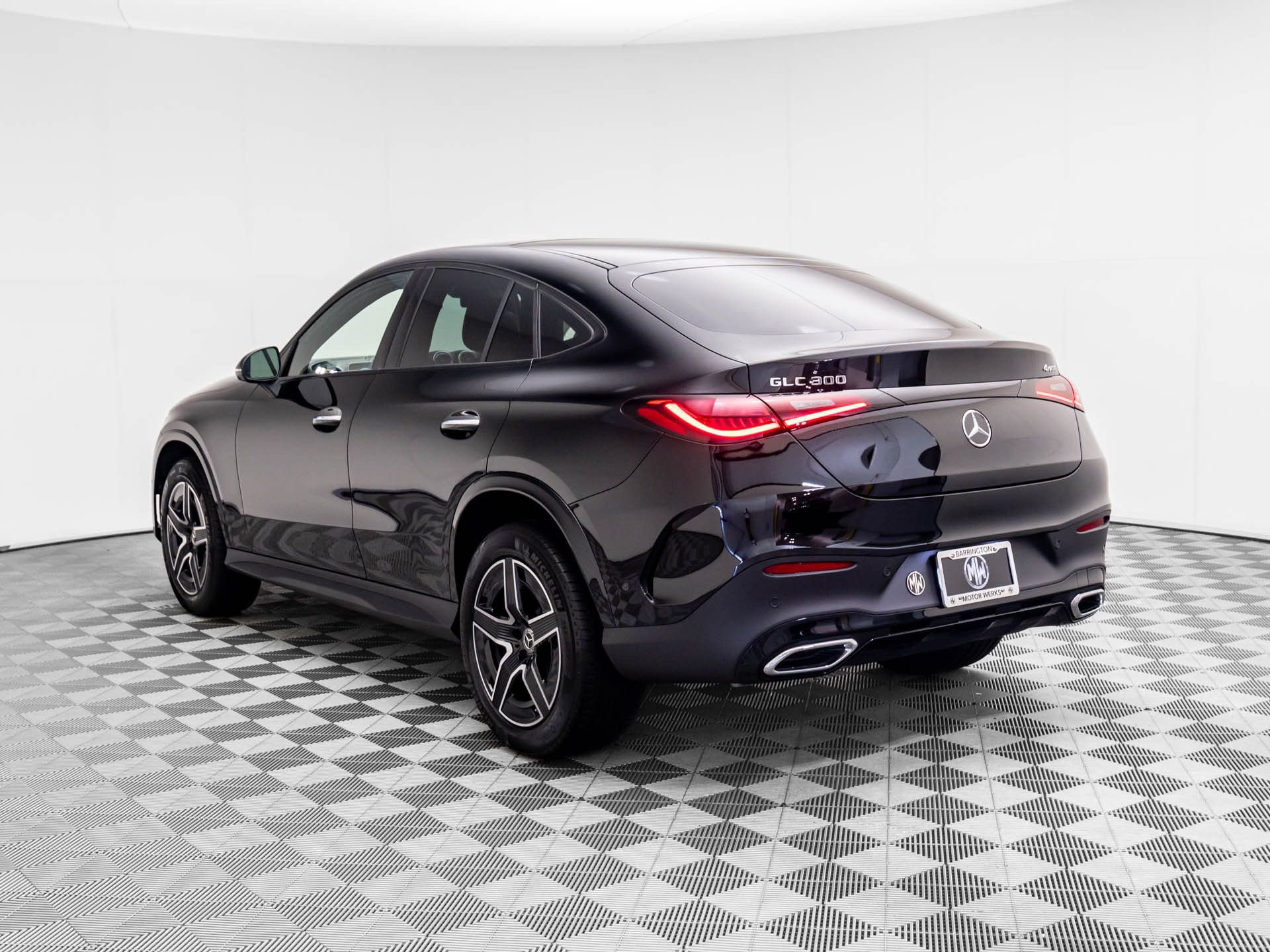 New 2026 Mercedes-Benz GLC 300 4MATIC image 3