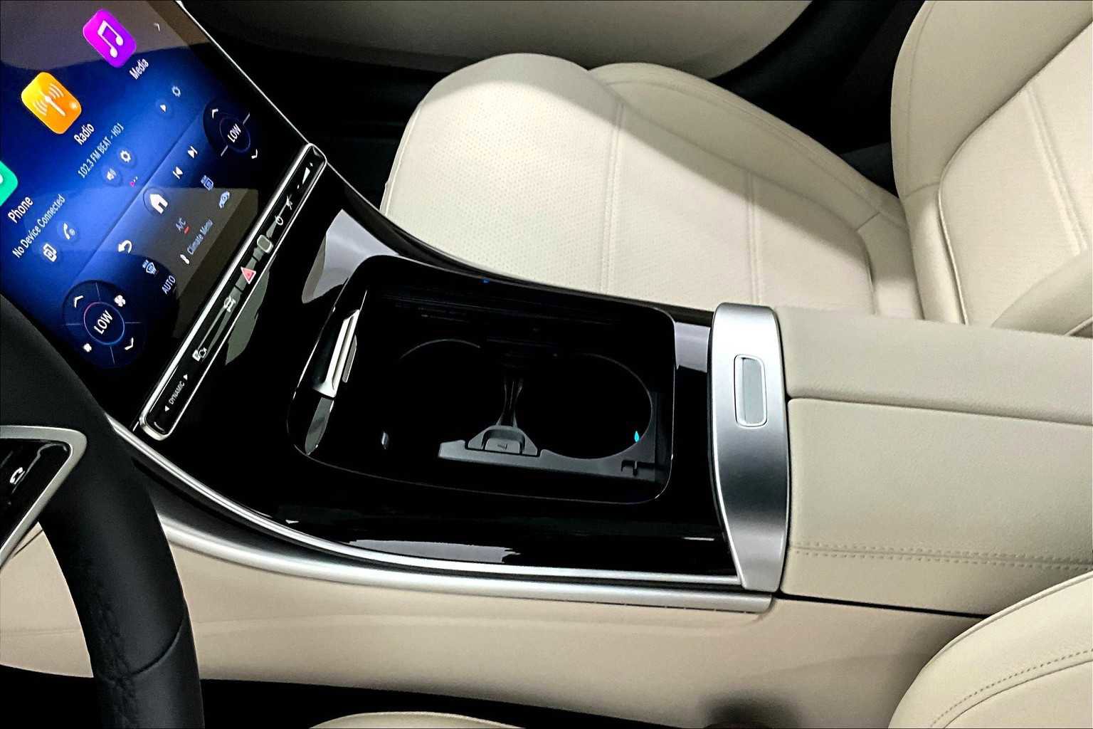 New 2025 Mercedes-Benz C 300 Sedan image 7