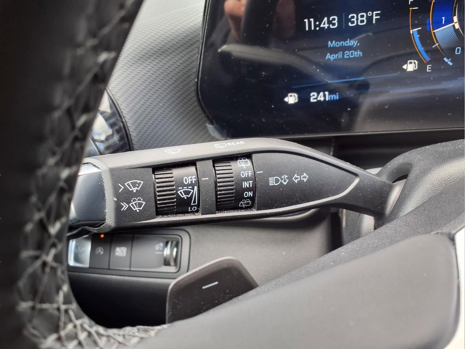 Used 2025 Chevrolet Equinox LT w/ Convenience Package II FWD image 18