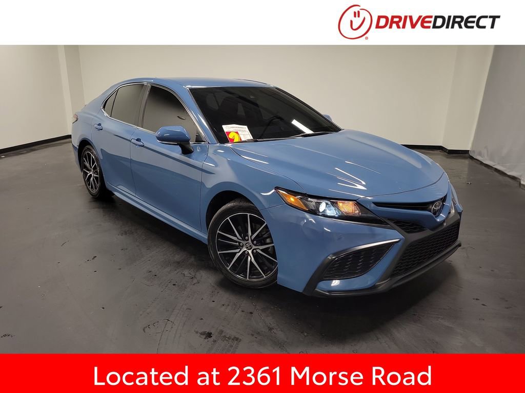 Used 2023 Toyota Camry SE
