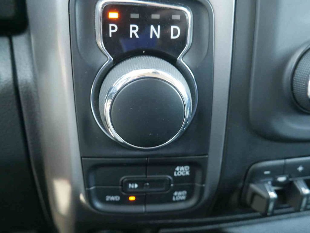 Used 2023 RAM 1500 Classic SLT AWD/4WD image 31