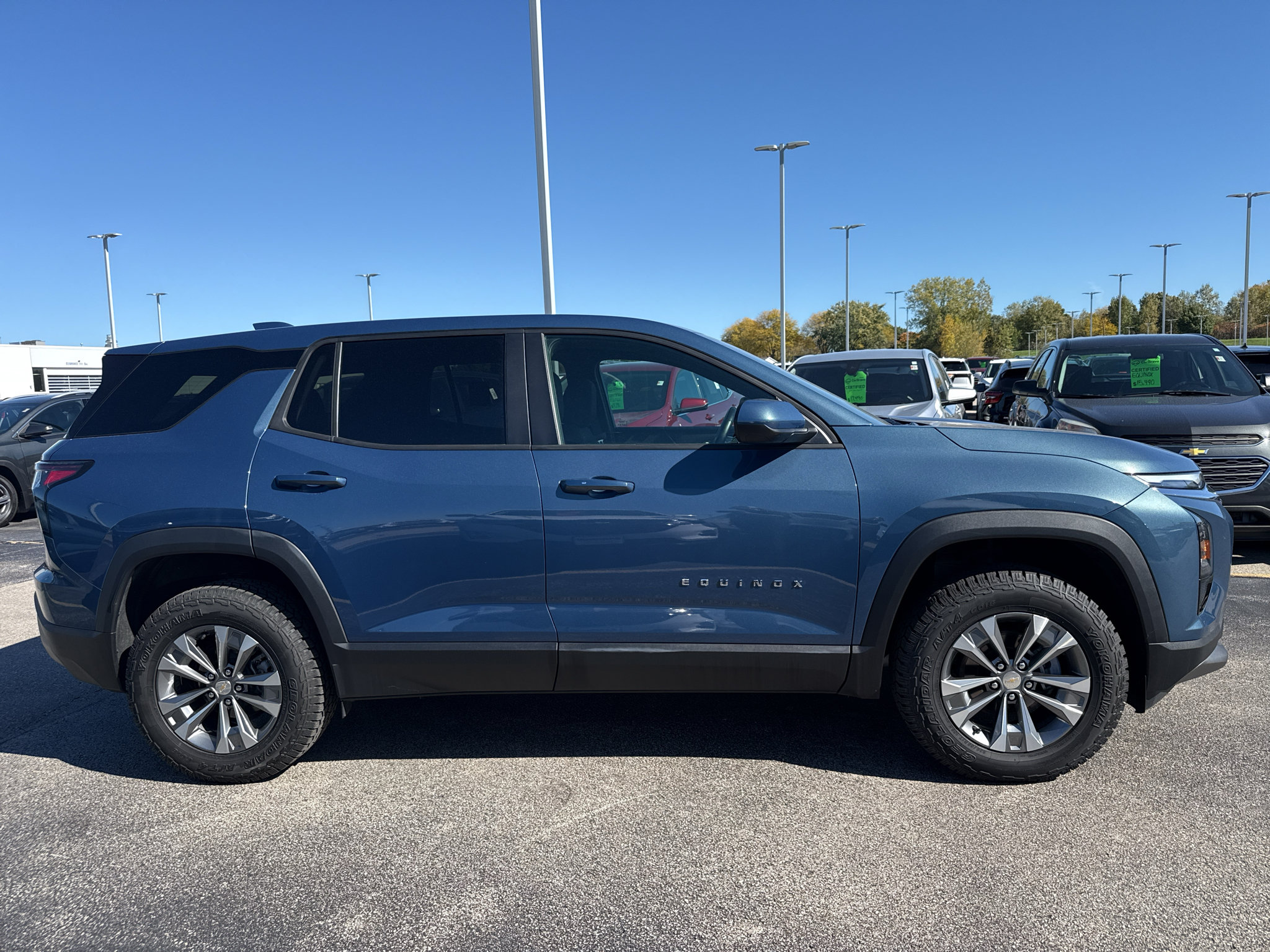 Certified 2025 Chevrolet Equinox LT AWD/4WD image 18