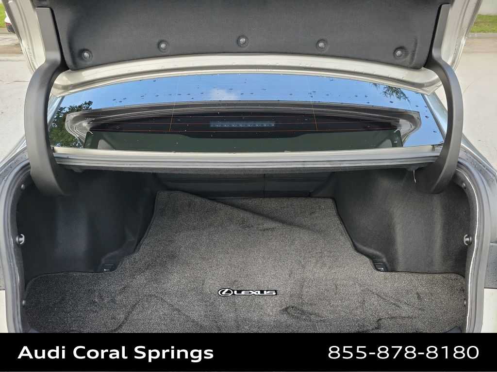 Used 2022 Lexus IS 300 w/ Accessory Package RWD image 27
