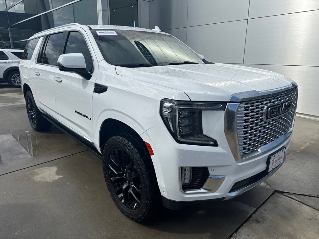 Used 2023 GMC Yukon XL Denali w/ Denali Reserve Package RWD image 1