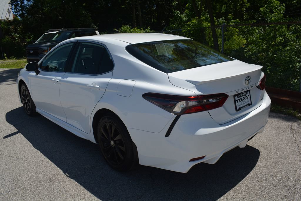 Used 2024 Toyota Camry SE FWD image 7