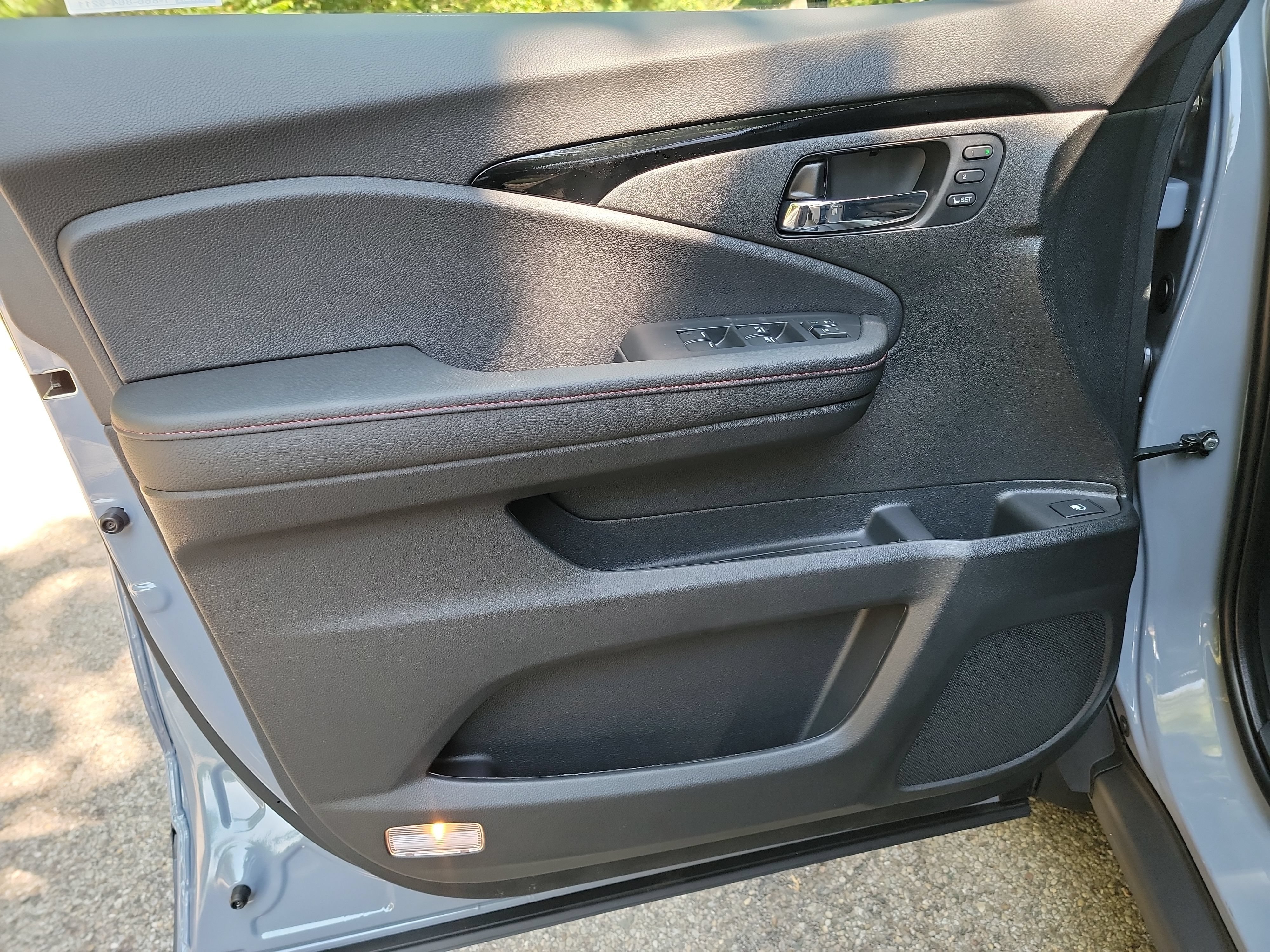 New 2026 Honda Ridgeline Black Edition image 13