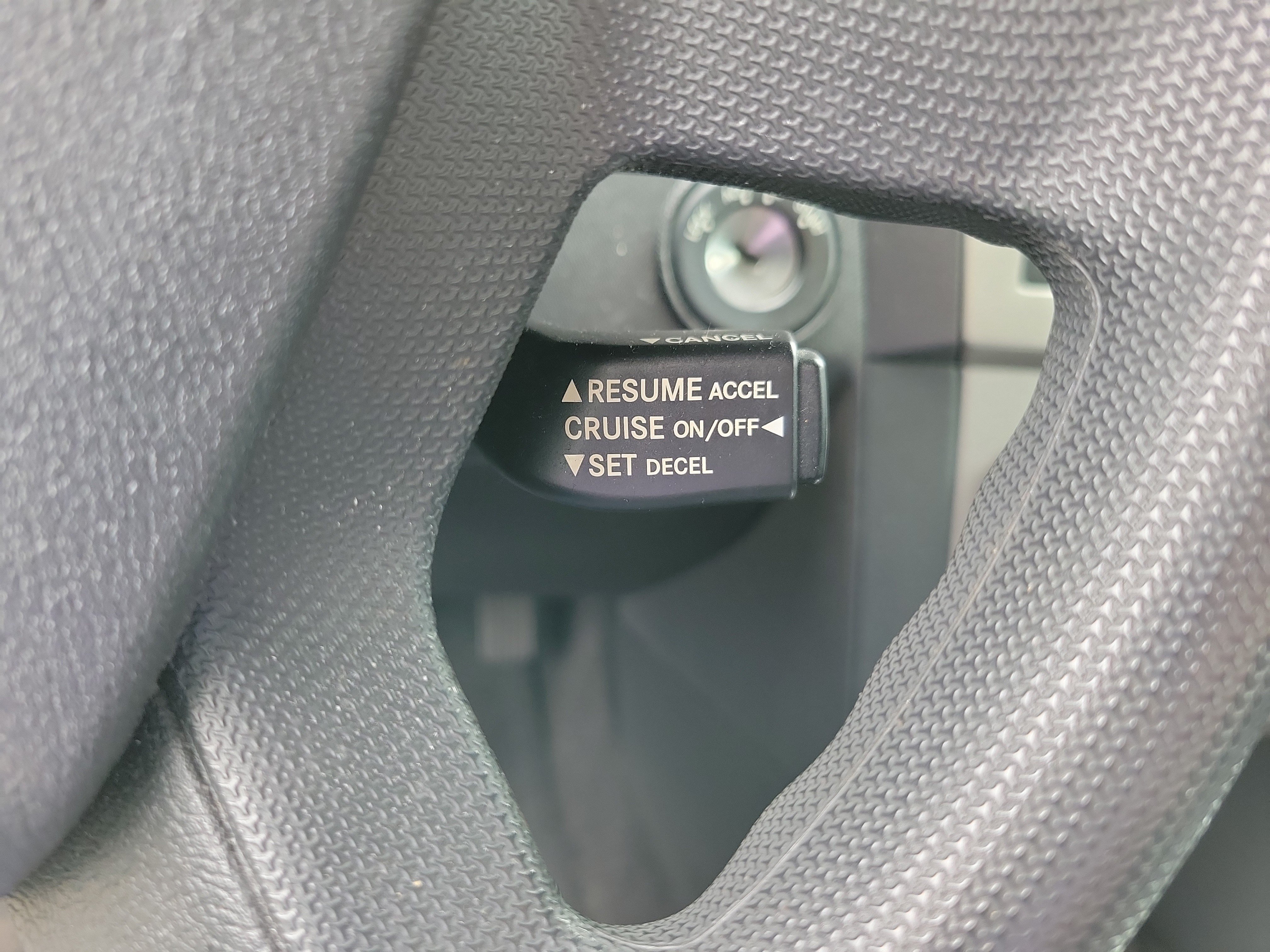 Used 2010 Dodge Avenger SXT FWD image 11