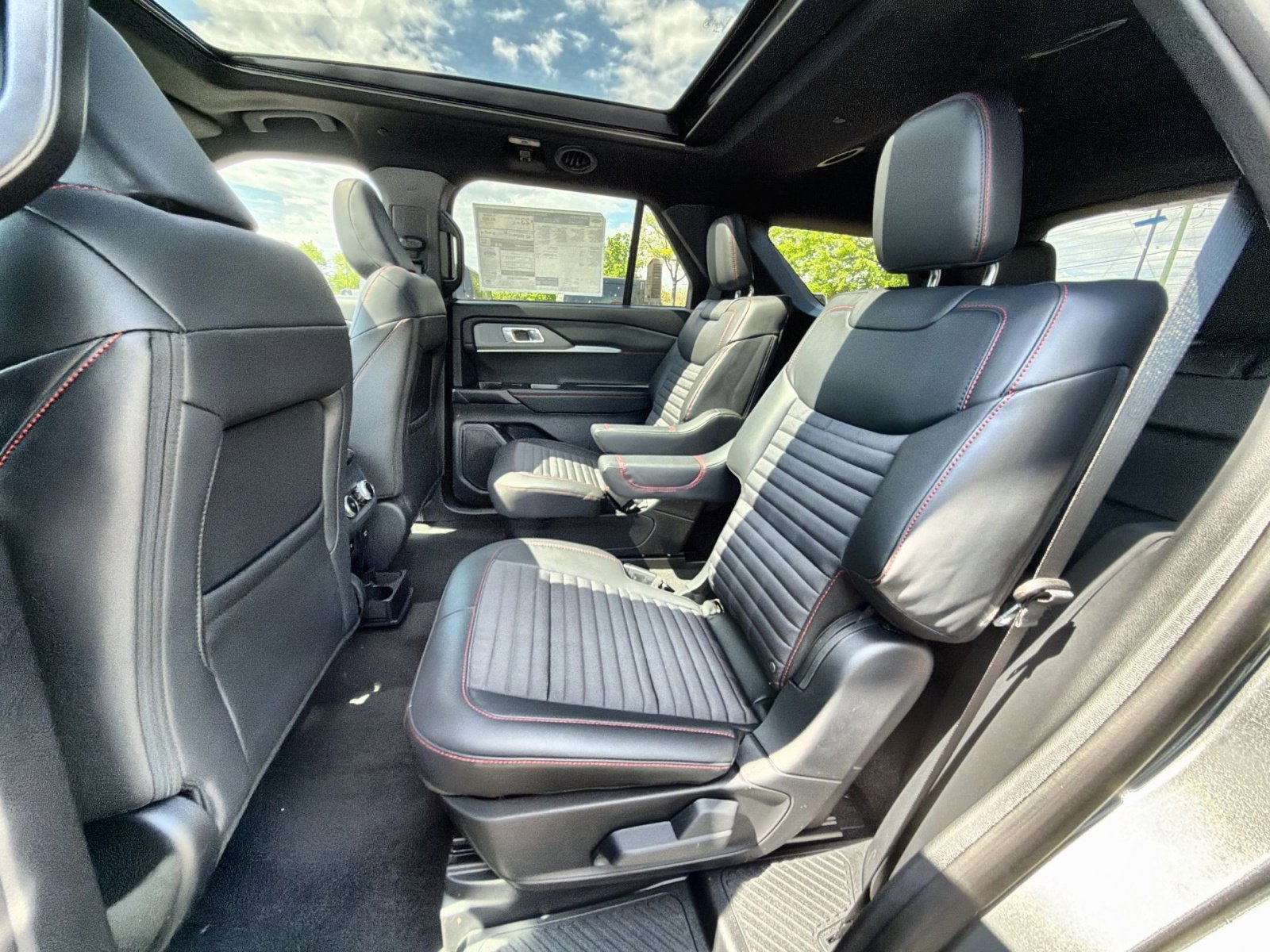 New 2026 Ford Explorer ST-Line AWD/4WD image 29