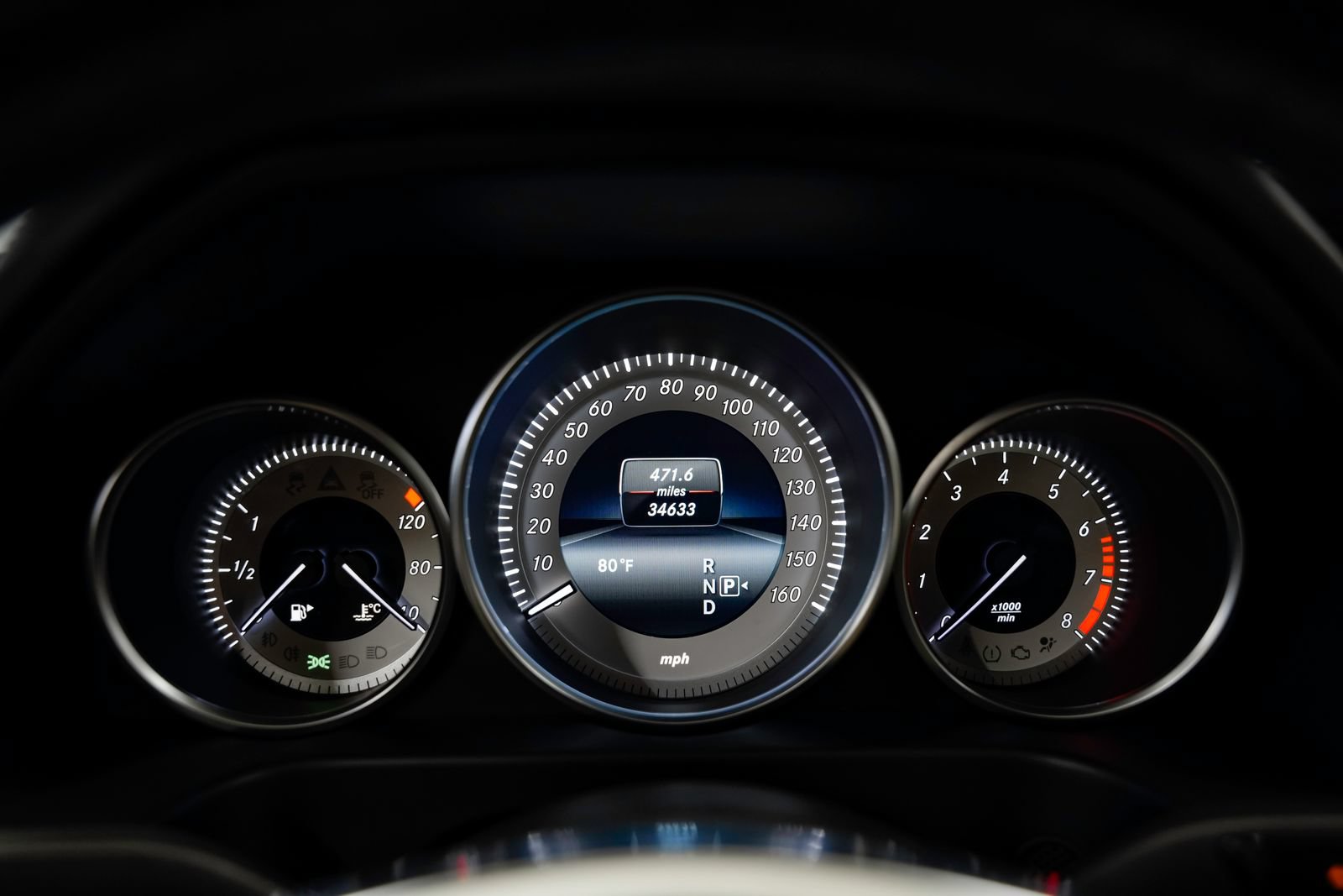 Used 2015 Mercedes-Benz E 400 Sedan image 11