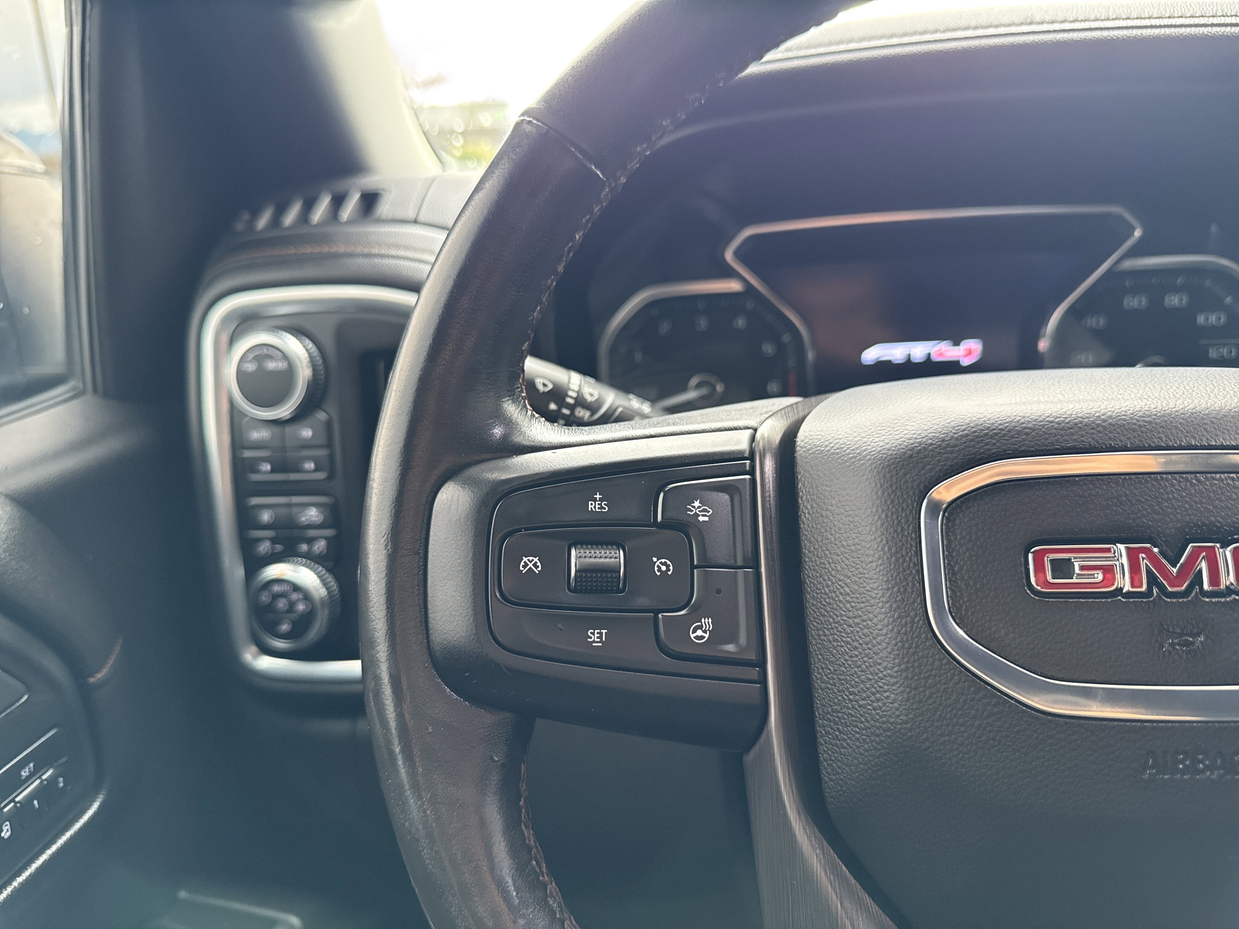 Used 2021 GMC Sierra 1500 AT4 w/ AT4 Value Package image 32