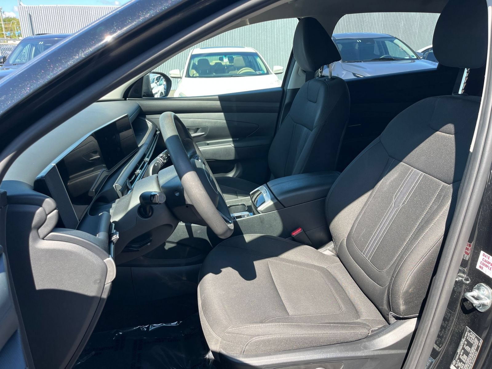 Used 2025 Hyundai Tucson SEL AWD/4WD image 37