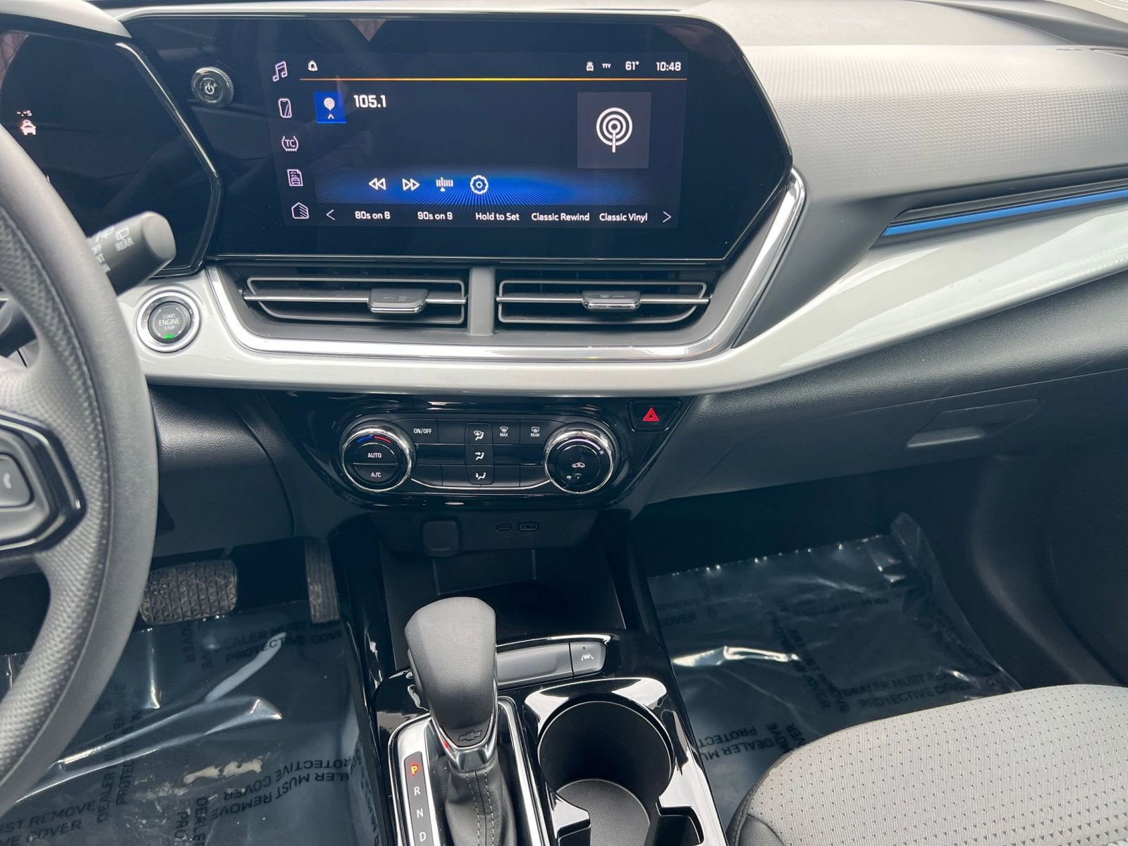 Used 2025 Chevrolet Trax LT image 17