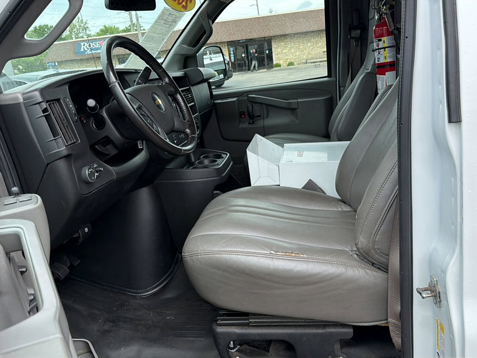 Used 2020 Chevrolet Express 3500 w/ Driver Convenience Package RWD image 18