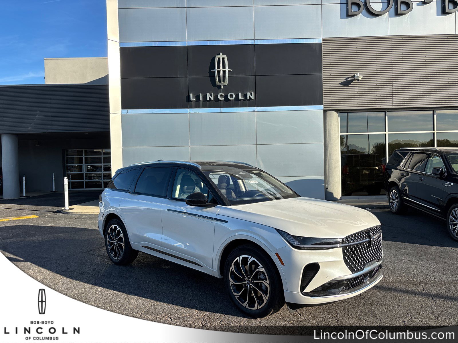 New 2026 Lincoln Nautilus Reserve image 1