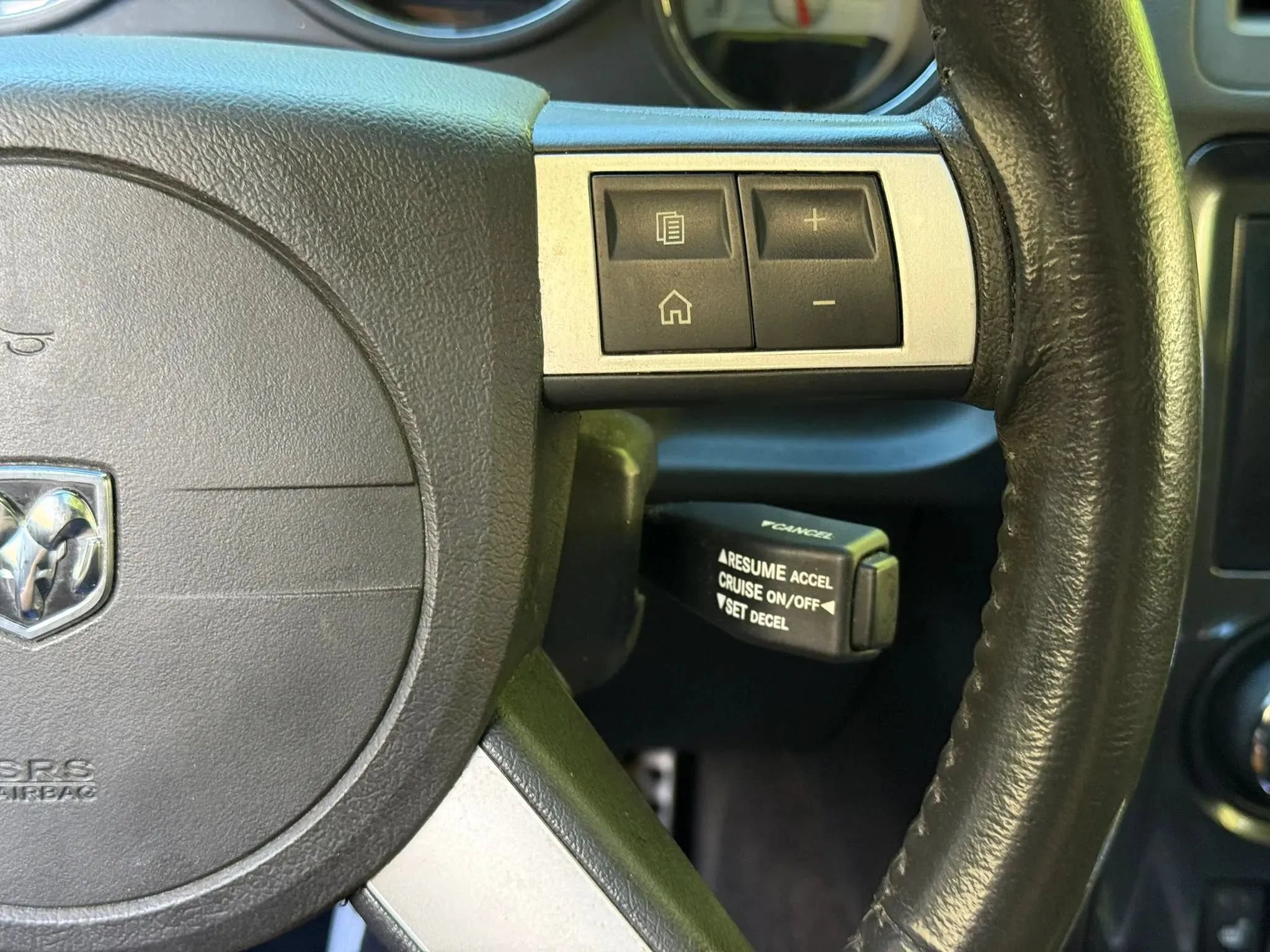 Used 2010 Dodge Challenger SRT8 w/ SRT Option Group II RWD image 25