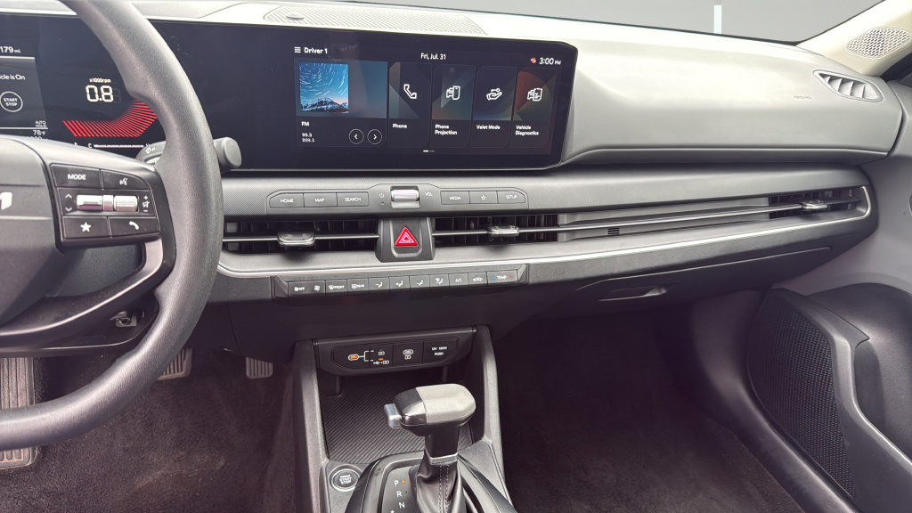 Used 2025 Kia K4 FWD image 23