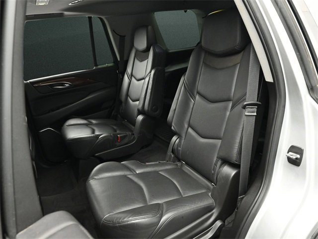 Used 2018 Cadillac Escalade Luxury image 15