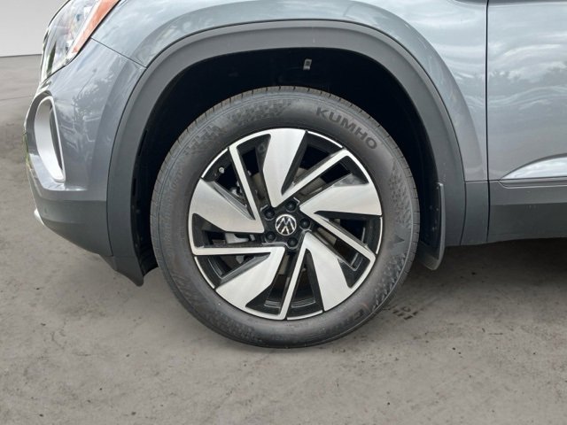 New 2025 Volkswagen Atlas SE image 9