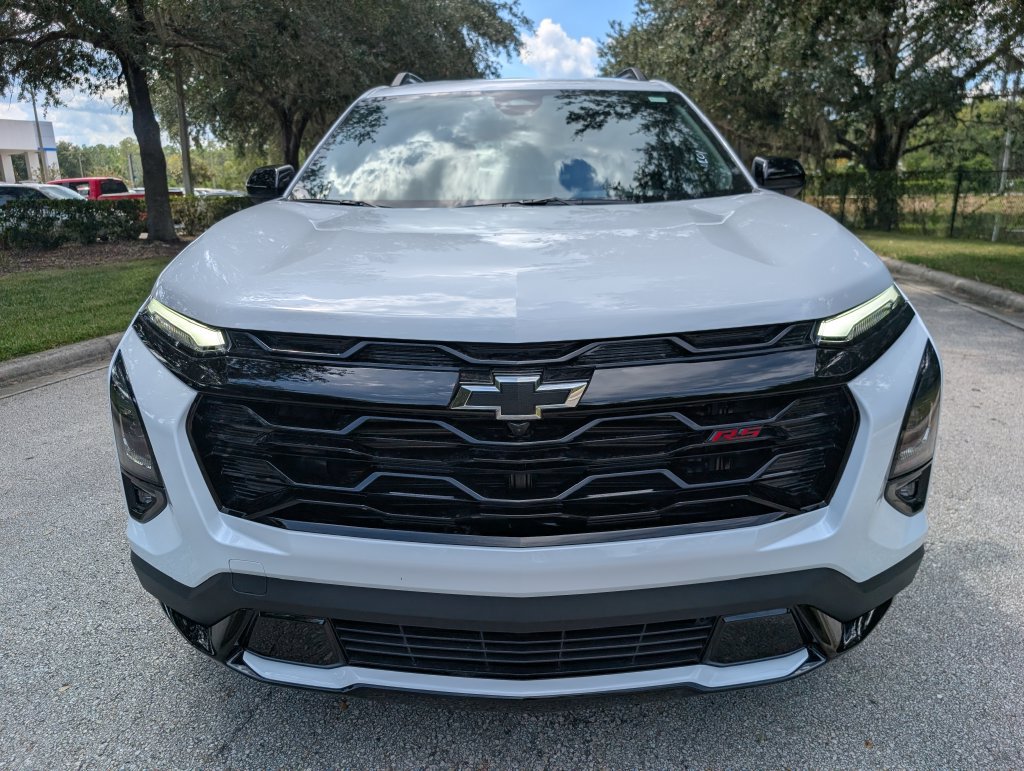 New 2027 Chevrolet Equinox RS w/ Safety and Technology Package FWD image 2