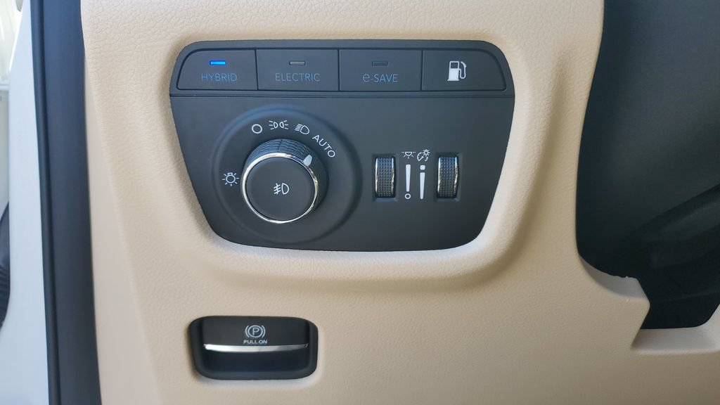Used 2024 Jeep Grand Cherokee Limited 4xe AWD/4WD image 26